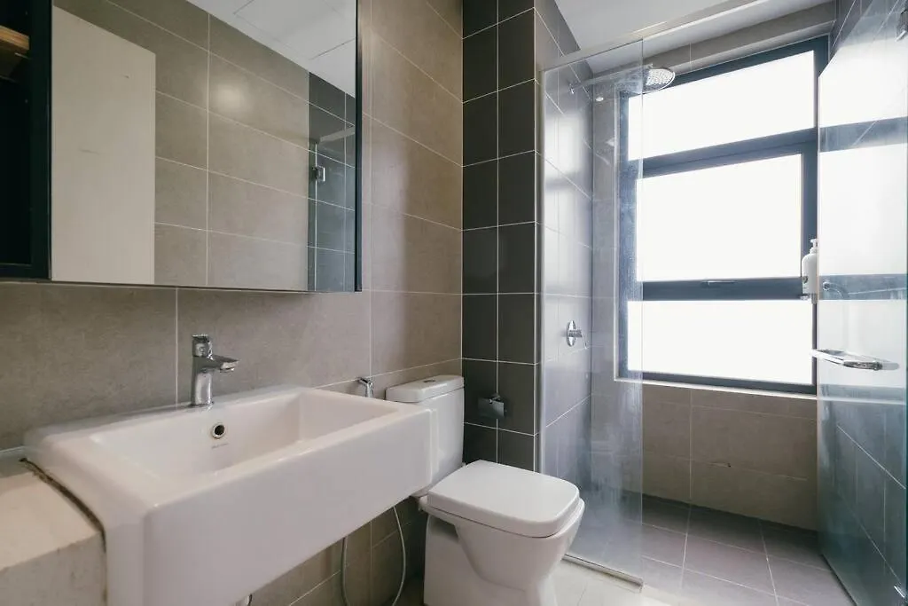 Lakeville Residence 3Br5Pax Batucave Pool 500Mbps Kuala Lumpur Apartment