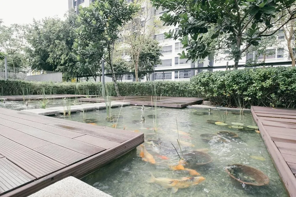 Lakeville Residence 3Br5Pax Batucave Pool 500Mbps Kuala Lumpur 0*,  Malaysia