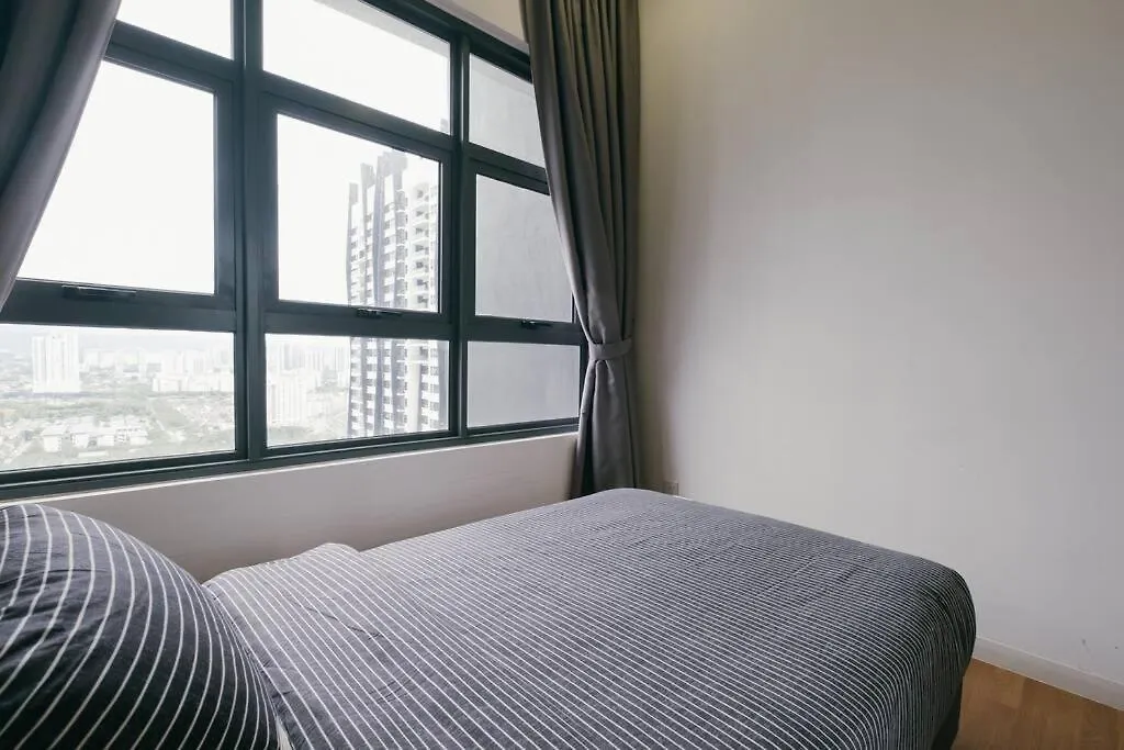 Lakeville Residence 3Br5Pax Batucave Pool 500Mbps Kuala Lumpur Apartment
