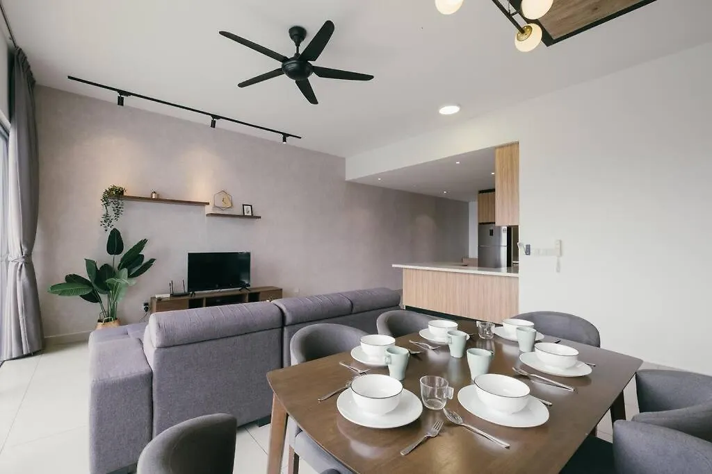 Apartment Lakeville Residence 3Br5Pax Batucave Pool 500Mbps Kuala Lumpur