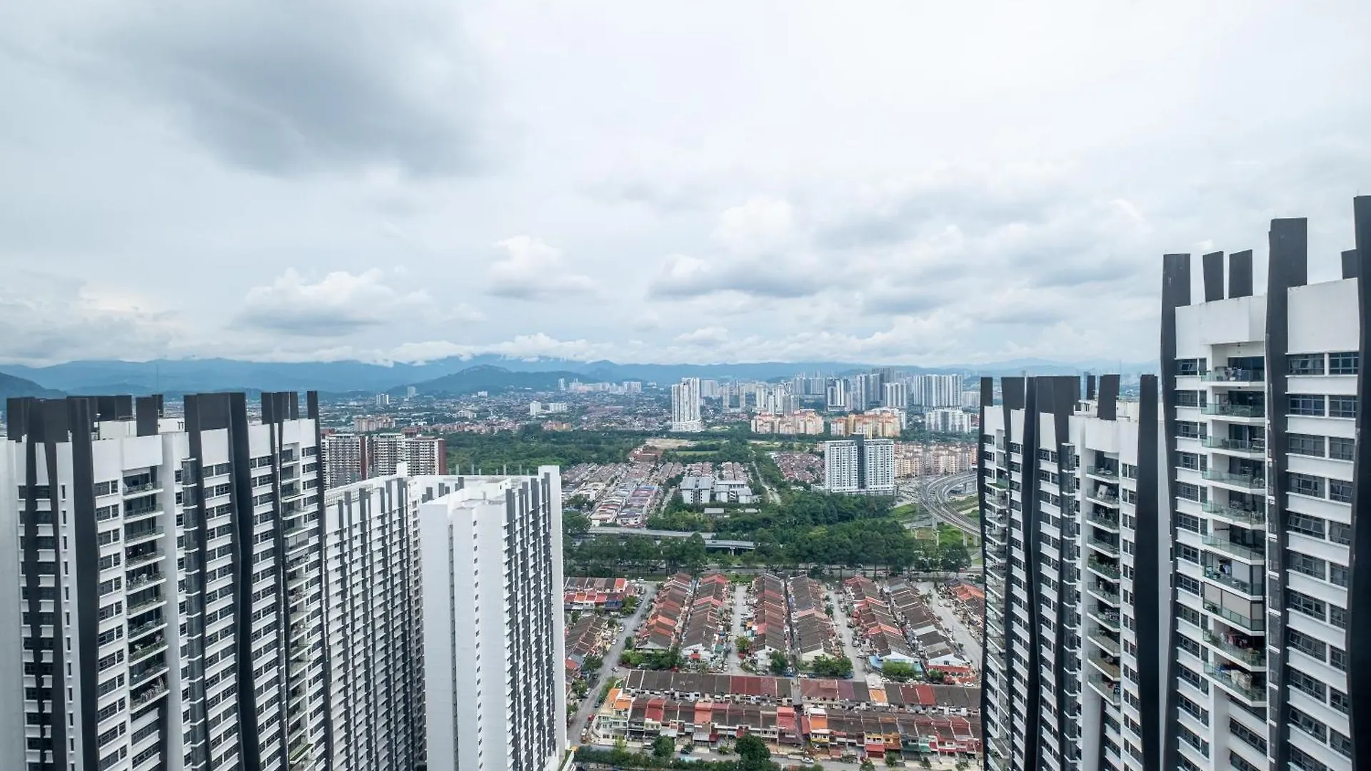 Lakeville Residence By Feel Home Kuala Lumpur 0*,